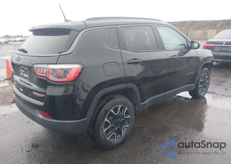 2019 Jeep Compass Trailhawk 4X4 z USA, uszkodzony, nr VIN 3C4NJDDBXKT765647